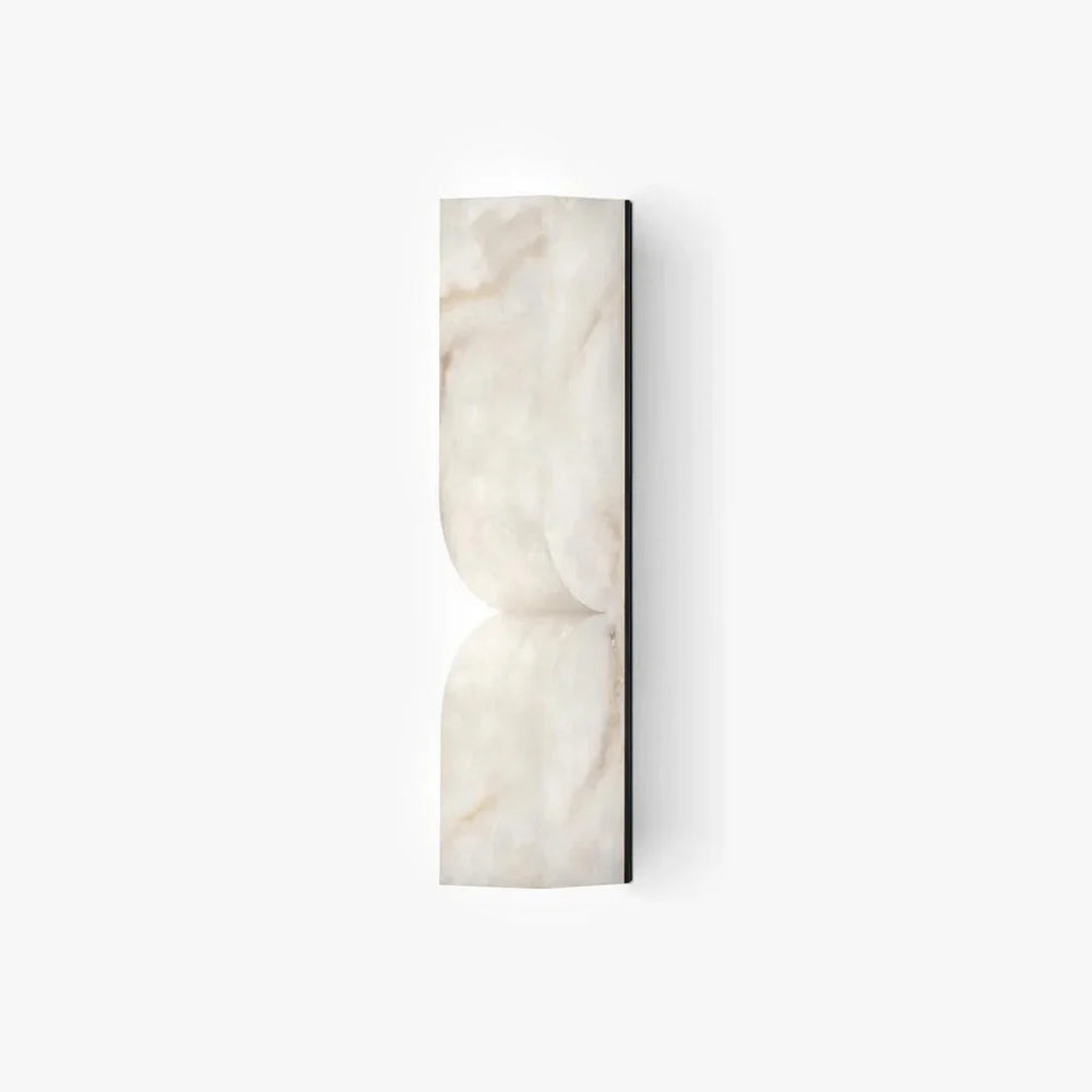 Vertical Alabaster Wall Sconce in 7.6 x 36 cm - View 2