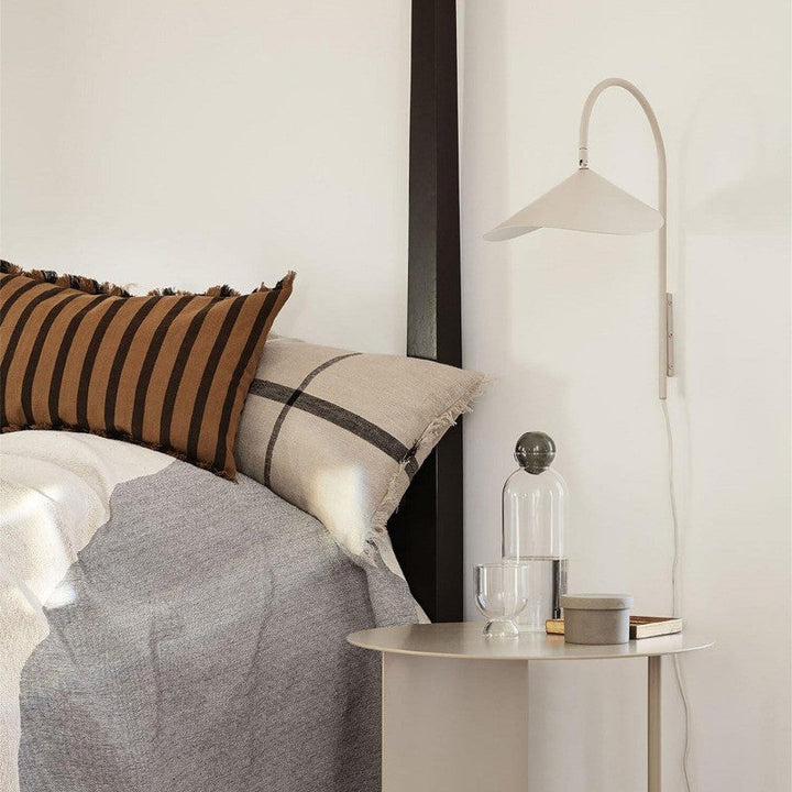 Modern Iron Petal Wall Sconce - Adjustable Up/Down Wall Light for Cozy Atmosphere, Durable Iron Frame, Ideal for Living Room or Bedroom 2