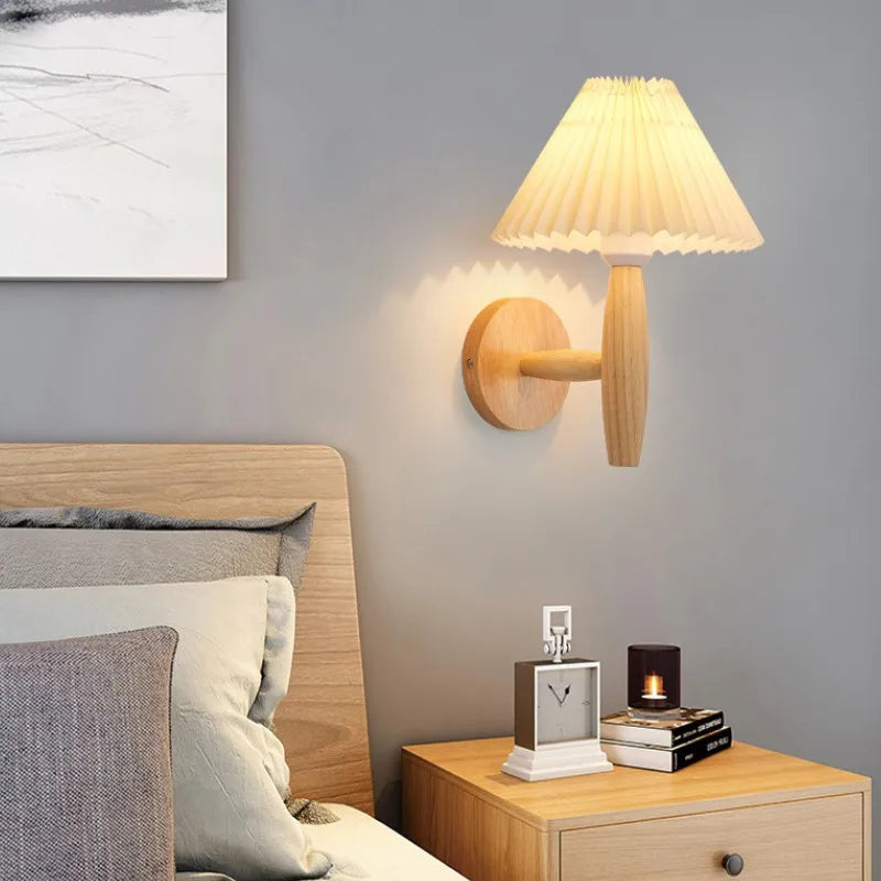Modern Wooden Wall Light Sconce - LED Wall Lamp with Warm White Light for Cozy Indoor Ambiance